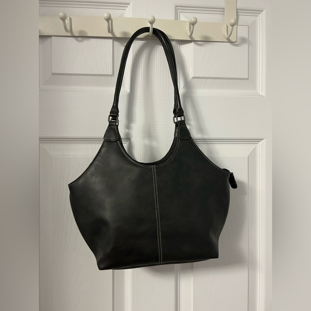 Elegant Black Shoulder Bag